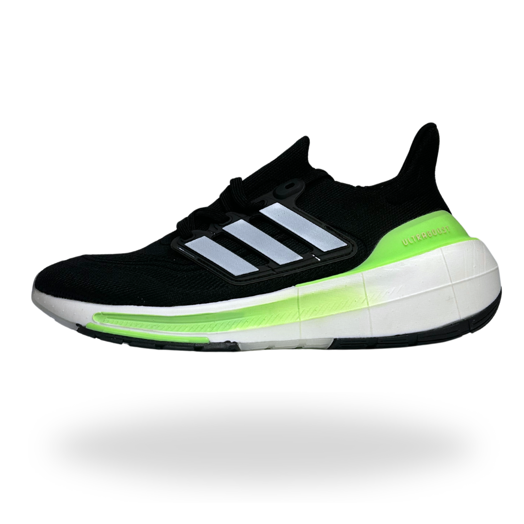 AD Ultraboost light