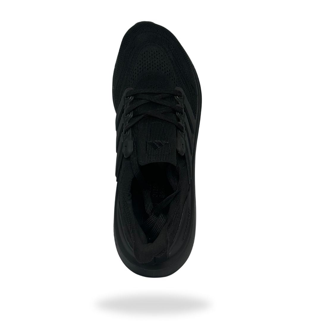 AD Ultraboost light