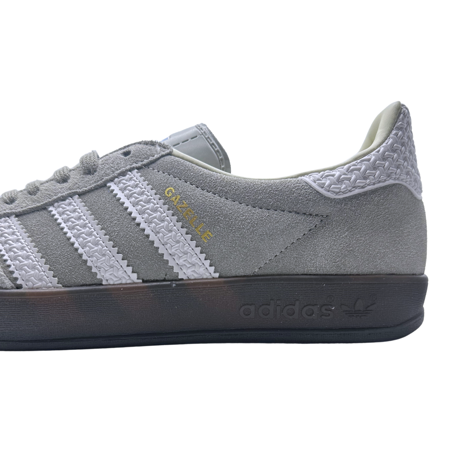 AD Gazelle Indoor (Premium ++)