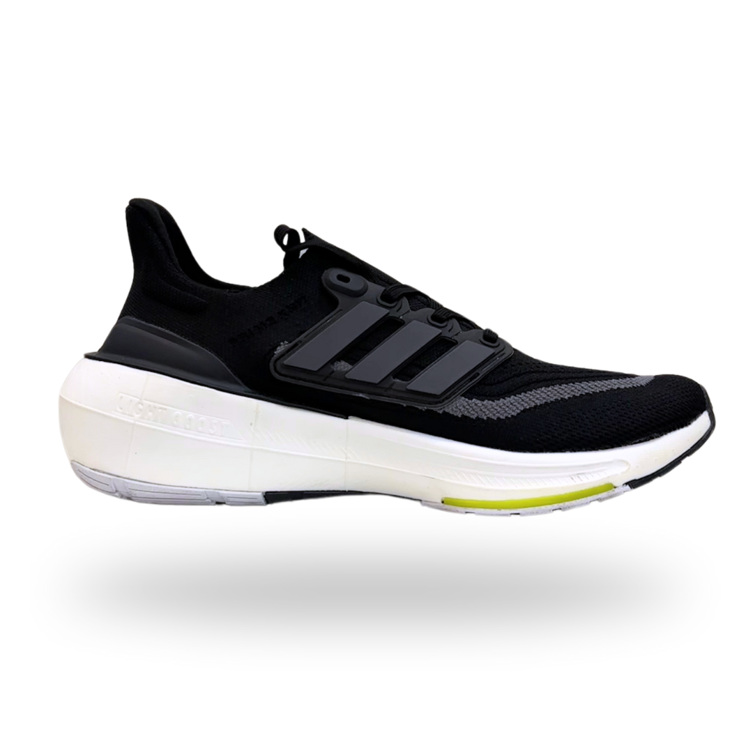 AD Ultraboost light