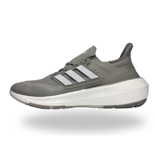 AD Ultraboost light