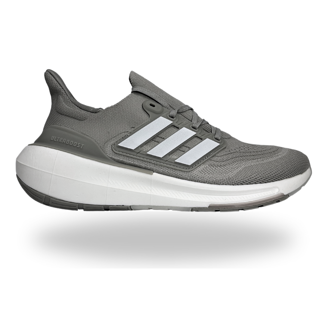 AD Ultraboost light