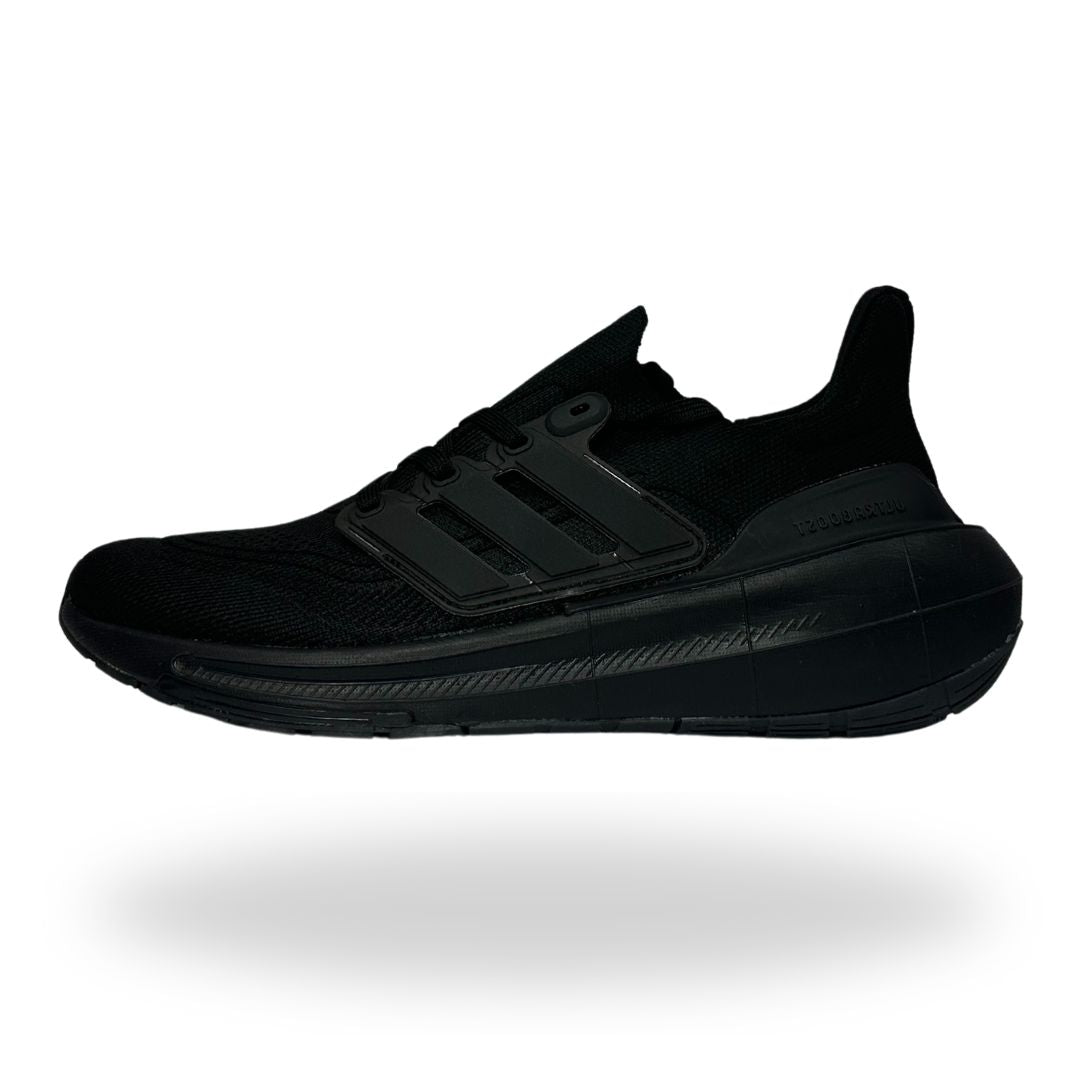 AD Ultraboost light