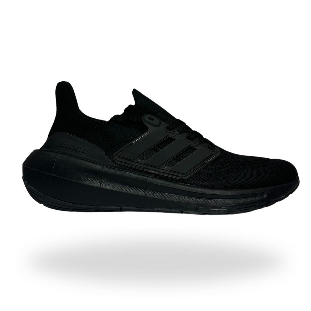 AD Ultraboost light