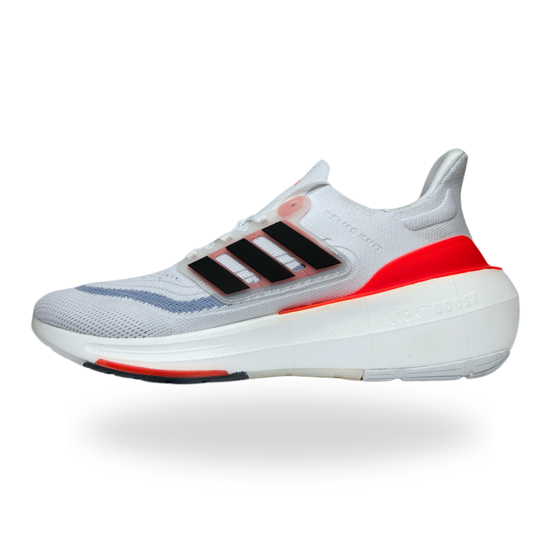 AD Ultraboost light