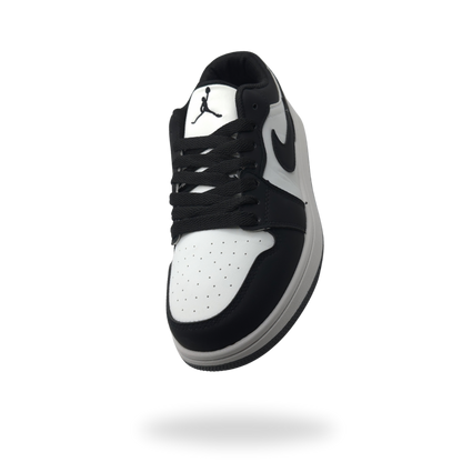 Swoosh Everyday Sneaker