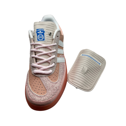 Ad Gazelle Indoor Caso Rojo x Bad Bunny (Premium ++)