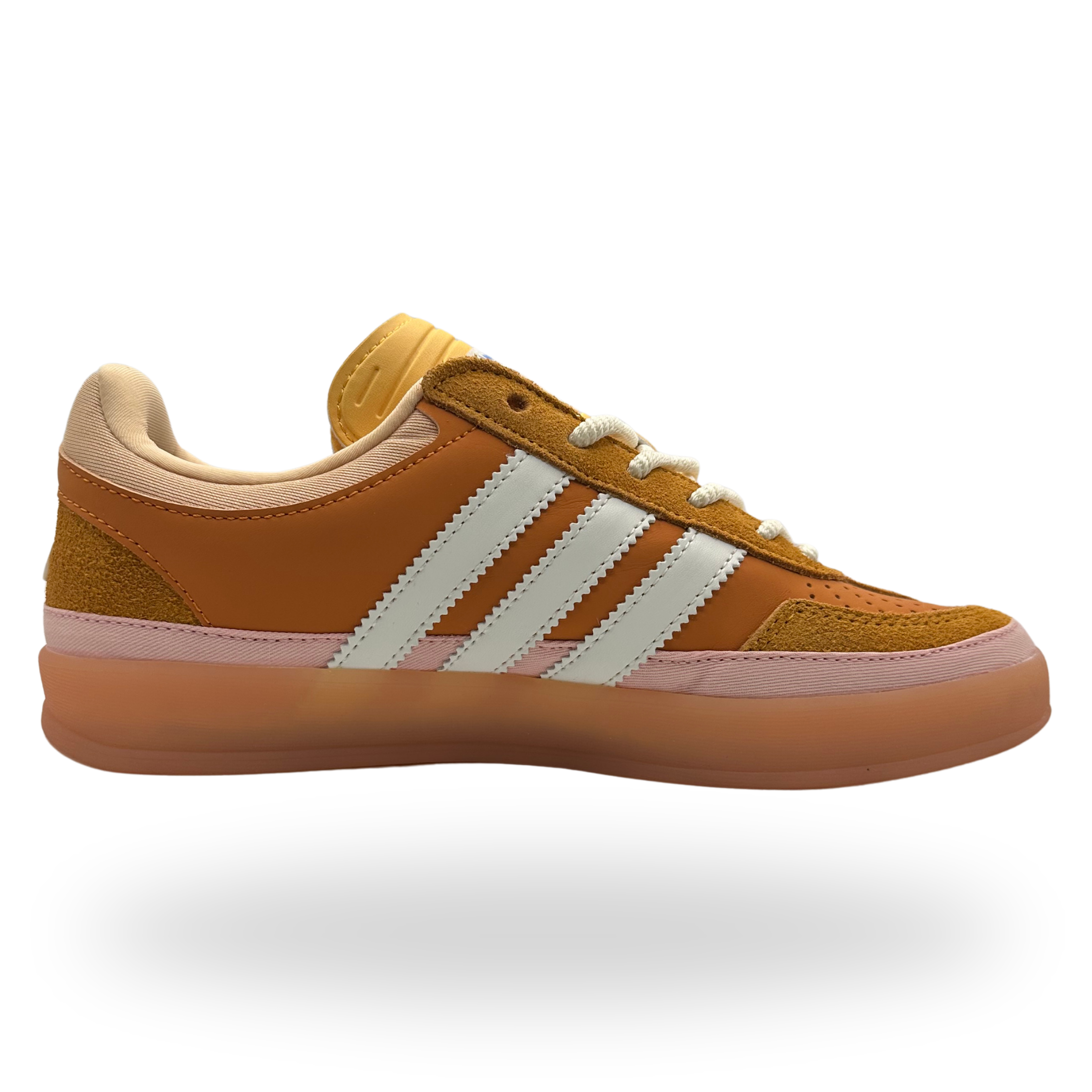 Ad Gazelle Indoor Caso Rojo x Bad Bunny (Premium ++)