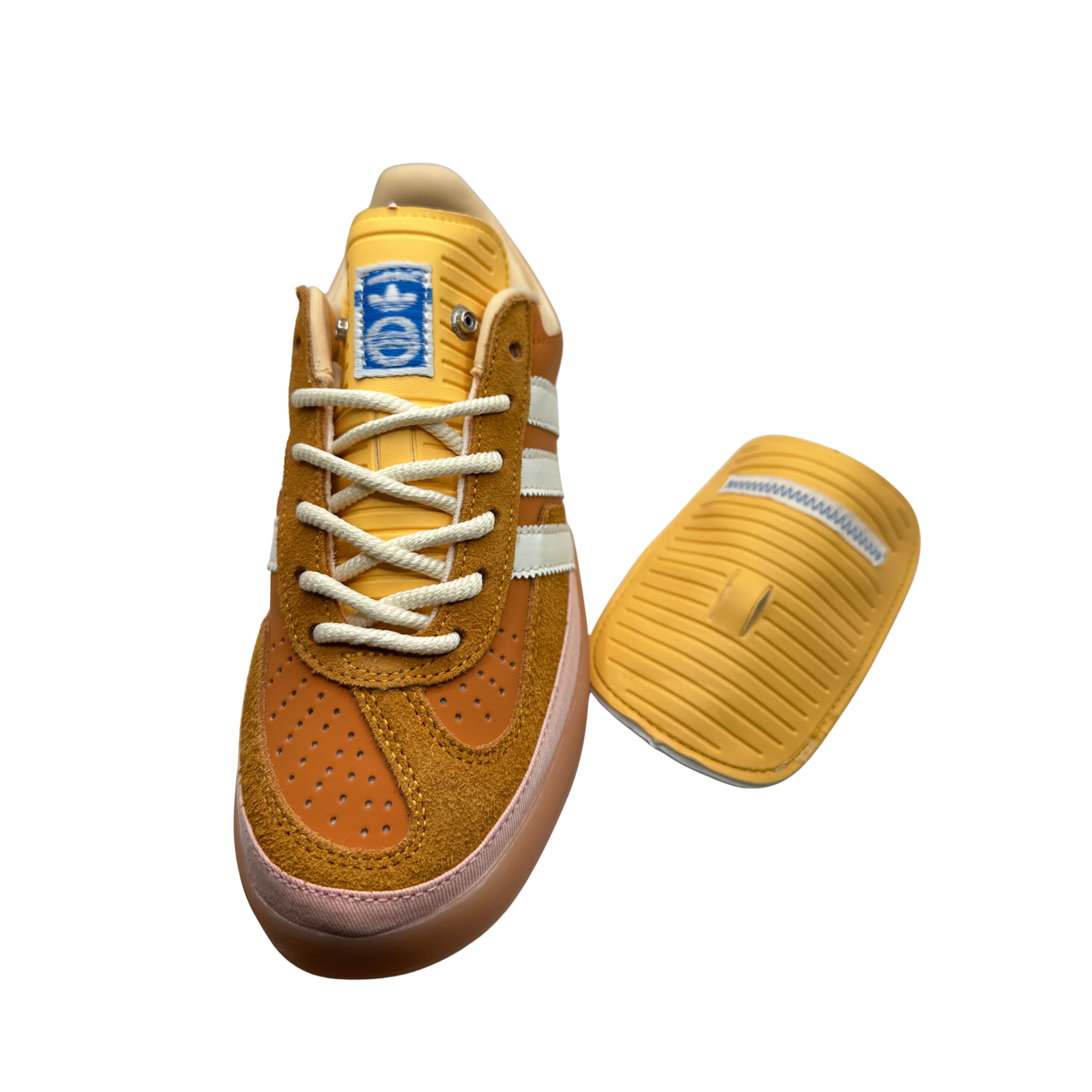 Ad Gazelle Indoor Caso Rojo x Bad Bunny (Premium ++)