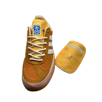 Ad Gazelle Indoor Caso Rojo x Bad Bunny (Premium ++)