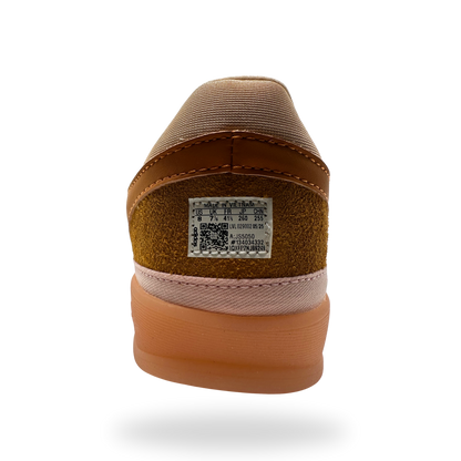 Ad Gazelle Indoor Caso Rojo x Bad Bunny (Premium ++)