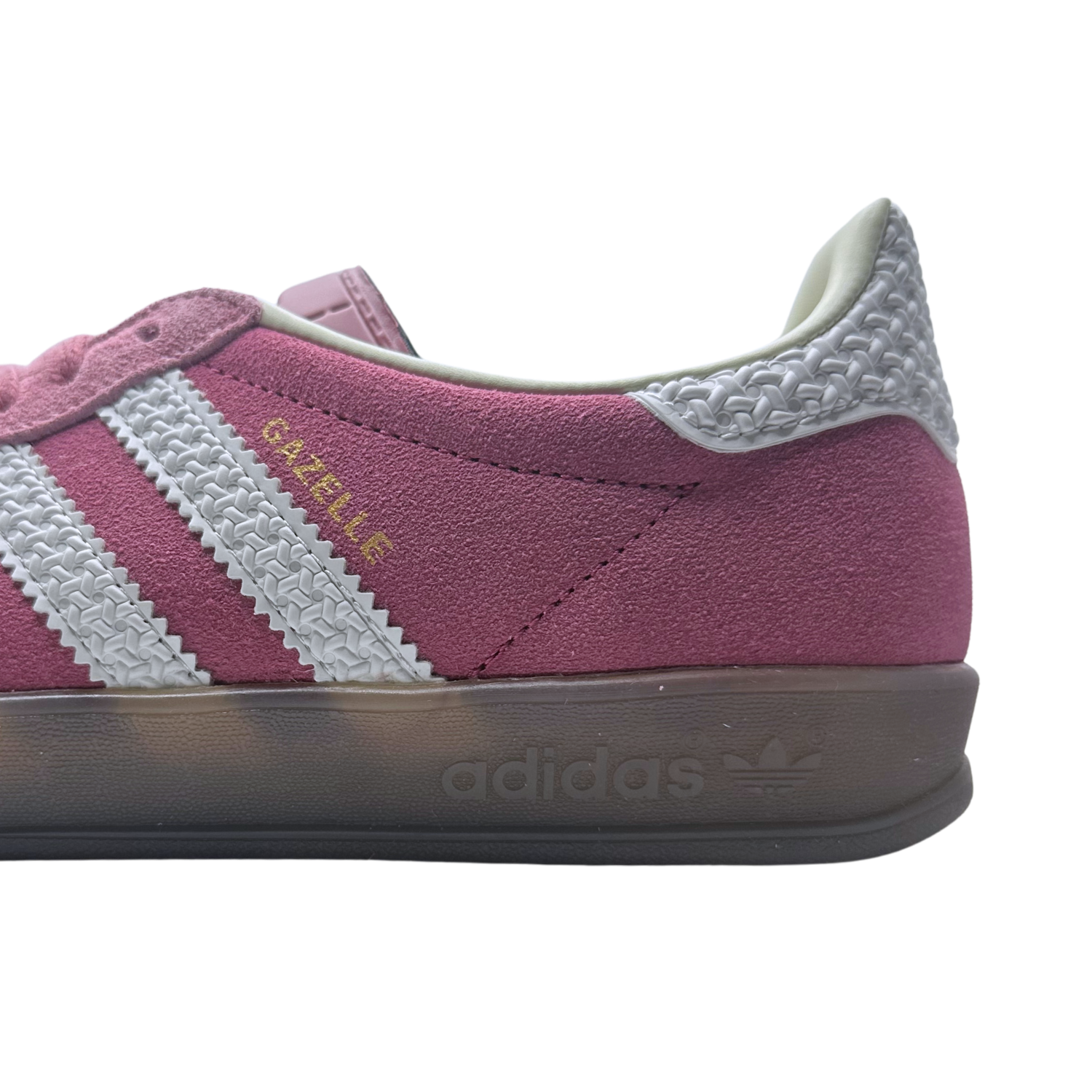 AD Gazelle Indoor (Premium ++)